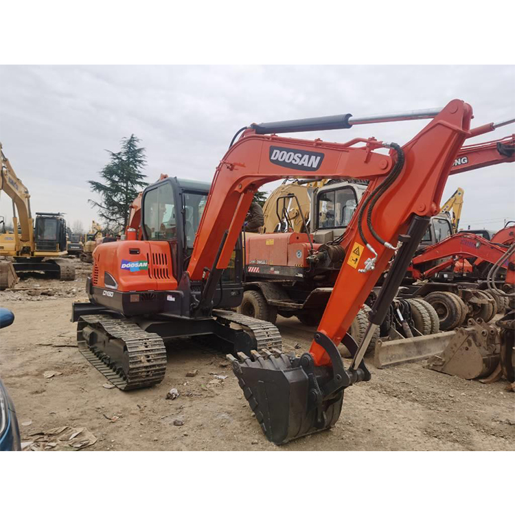 Used  DOOSAN DX60-9C